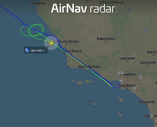 United UA771 to Beijing Reports Technical Issue, Returns Toward Los Angeles