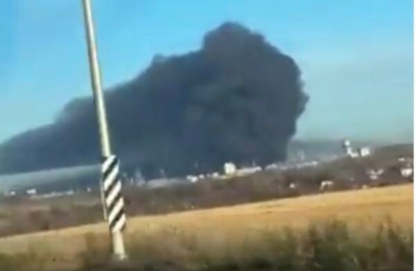 Fire Reported at Novomoskovsk Azot Plant in Russia After Alleged Ukrainian Drone Strike – Video