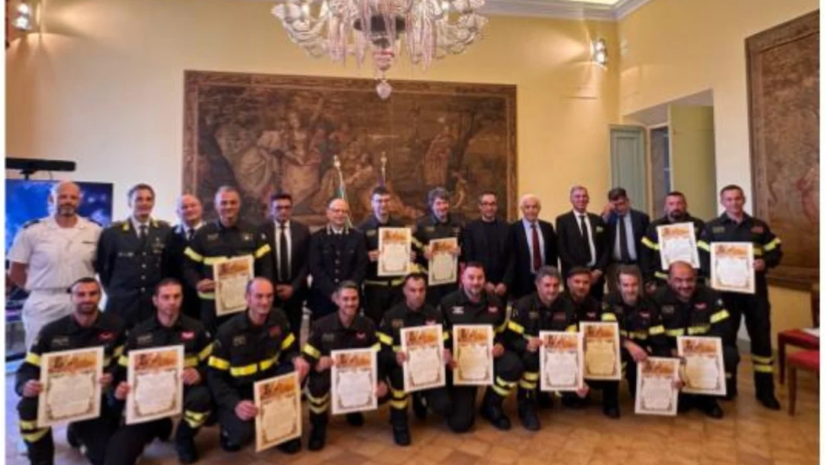 Crollo di Porto Sant’Elpidio, encomi ai Vigili del Fuoco di Fermo per l’intervento di soccorso