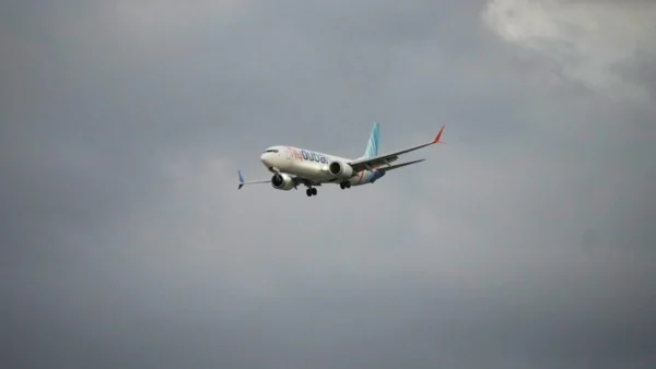 Hessen: Angriff auf Flydubai-Piloten: Ex-Lufthansa-Pilot erklärt, wie sich Crews auf Notfälle vorbereiten