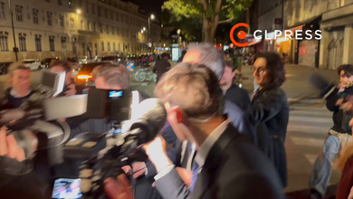 Raphaël Glucksmann enfariné à Paris, selon une alerte — vidéo 1 Raphaël Glucksmann enfariné à Paris, selon une alerte — vidéo