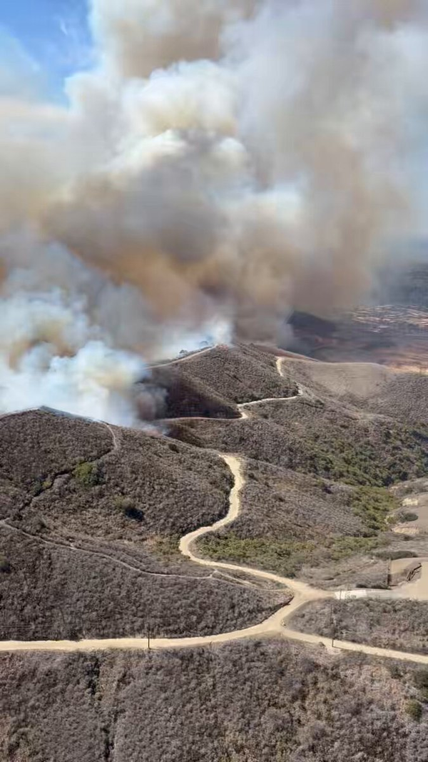 El incendio Norte obliga a evacuar zonas de Orange – Video