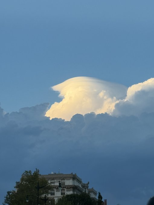 Washington, DC Sees Unusual Layered Cloud Formation