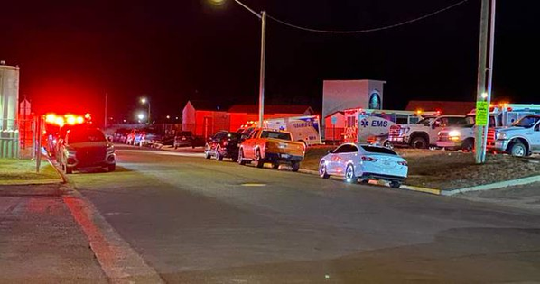 Brand auf CFB Wainwright: Tote und Verletzte auf Militärbasis in Alberta bestätigt — Video 1 Brand auf CFB Wainwright: Tote und Verletzte auf Militärbasis in Alberta bestätigt — Video