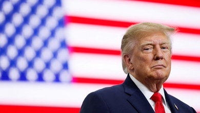Trump appelle la France à fermer ses frontières après de violentes manifestations