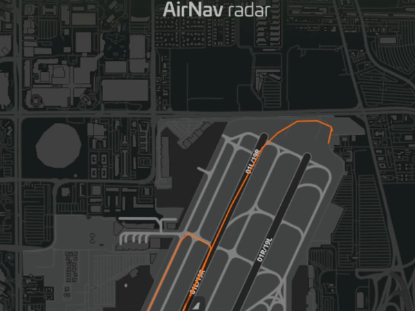 Een privéjet zou voorbij het baaneinde zijn gereden in Las Vegas, Nevada; FAA beperkt vluchten (Video) 1 Een privéjet zou voorbij het baaneinde zijn gereden in Las Vegas, Nevada; FAA beperkt vluchten (Video)