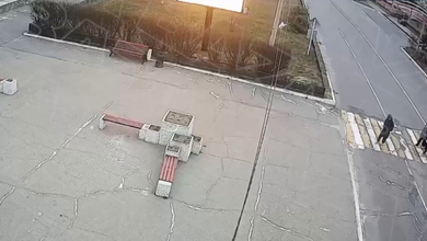 Car Strikes Pedestrians at Crossing in Severobaykalsk, Russia; Three Hospitalised - Video