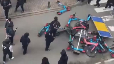 Troubles à Bruxelles : des barricades seraient dressées dans les rues - Vidéo