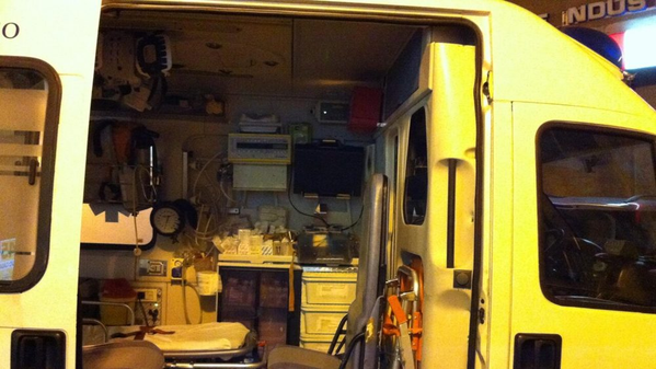 Worker Killed as Machinery Overturns During Roadworks in Valtopina, Italy