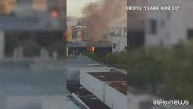 Nantes, incendio in un liceo durante le proteste