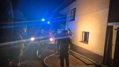 Pożar kotłowni w Biesiadkach. Na miejscu pracowało 16 strażaków 3 Pożar kotłowni w Biesiadkach. Na miejscu pracowało 16 strażaków