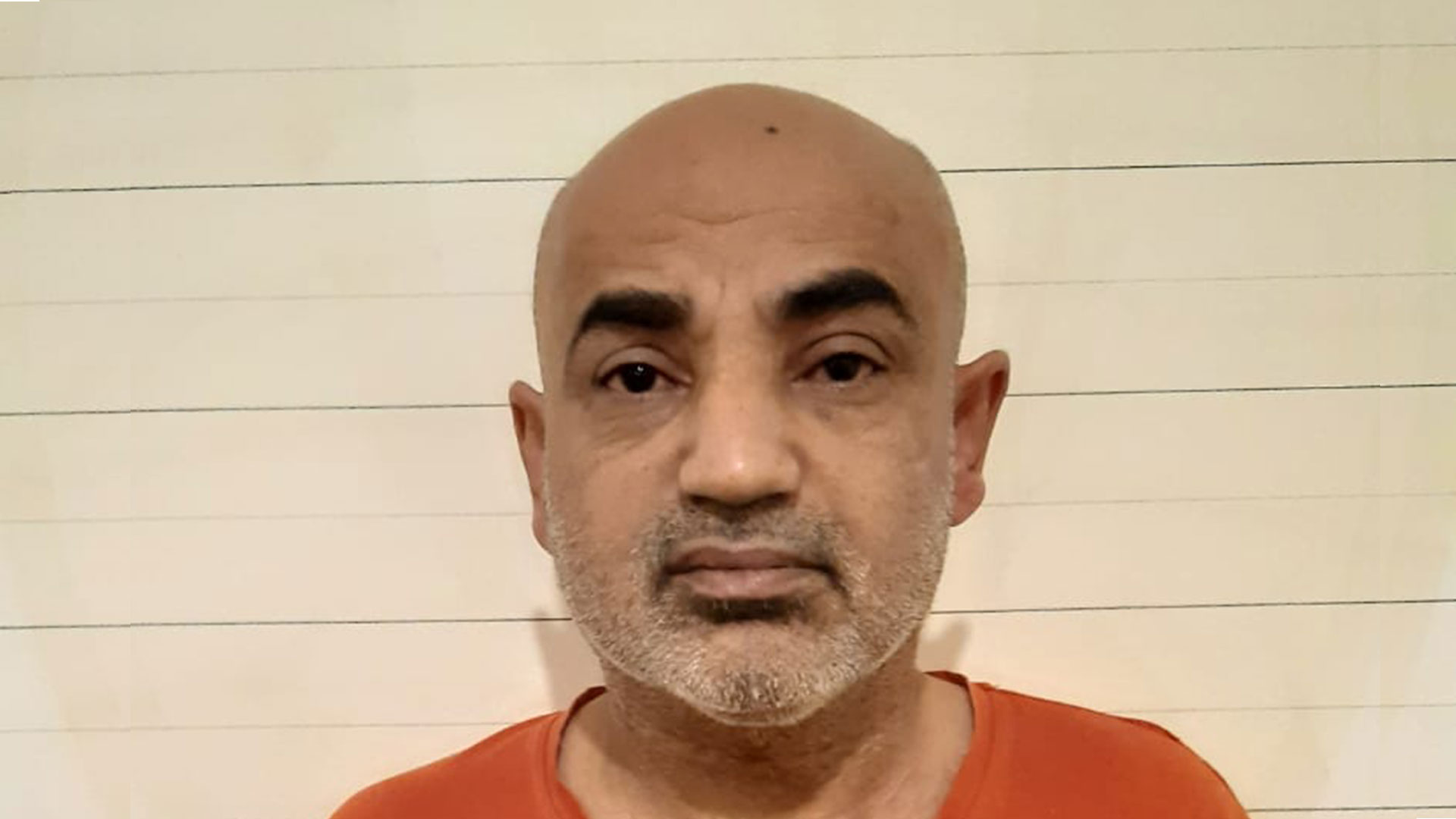 قوى الأمن تعمّم صورة عراقي موقوف بجرائم نصب واحتيال وغش